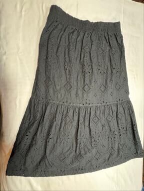 Gap Womens Medium Eyelet Midi Skirt True Black 100% Cotton Embroidered Peasant